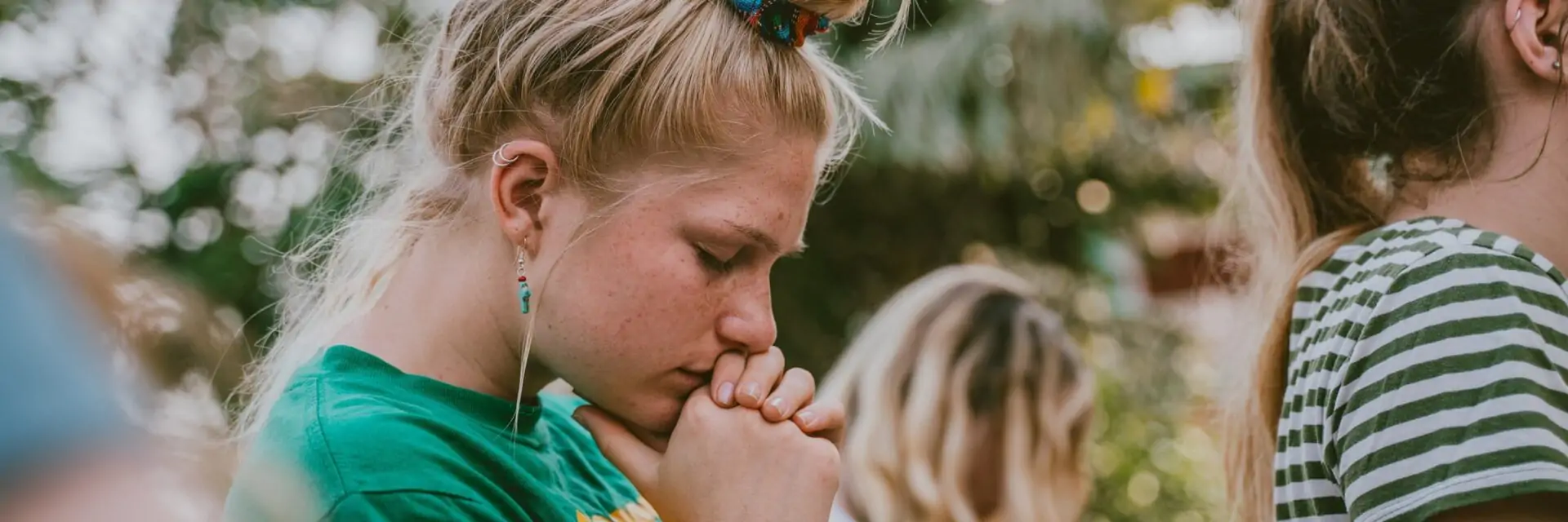 Girl praying